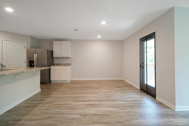 Foto del edificio - 7748 Alydar Lp