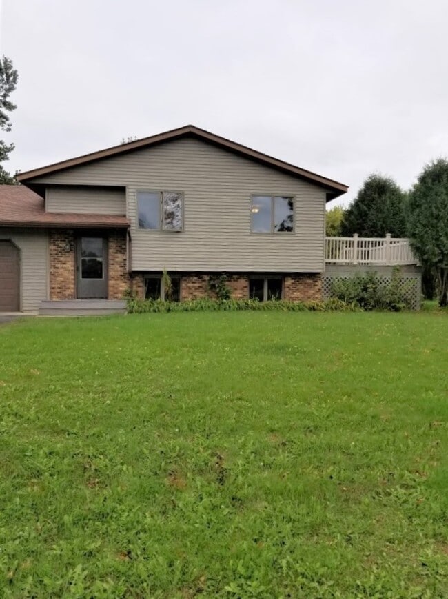 Building Photo - 502 Prairie Ln