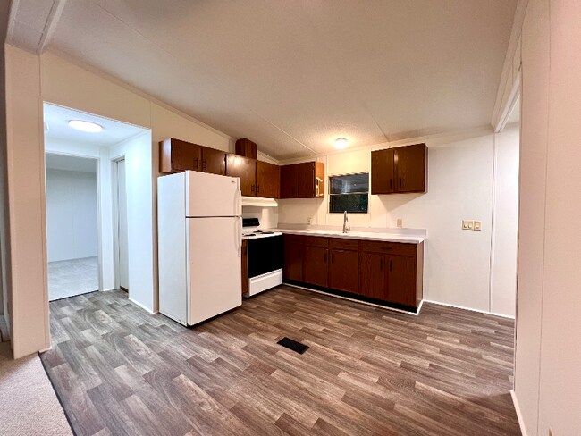 Foto del edificio - 413 Elm Ln