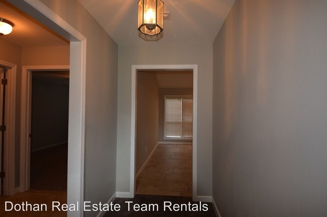 Building Photo - 3 br, 2 bath House - 219 Riverview Dr