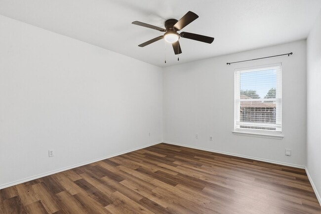 Foto del edificio - 1502 Sharron Ct