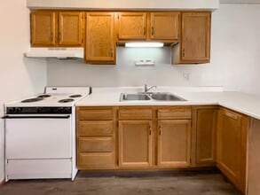 Building Photo - 224 N Martin St