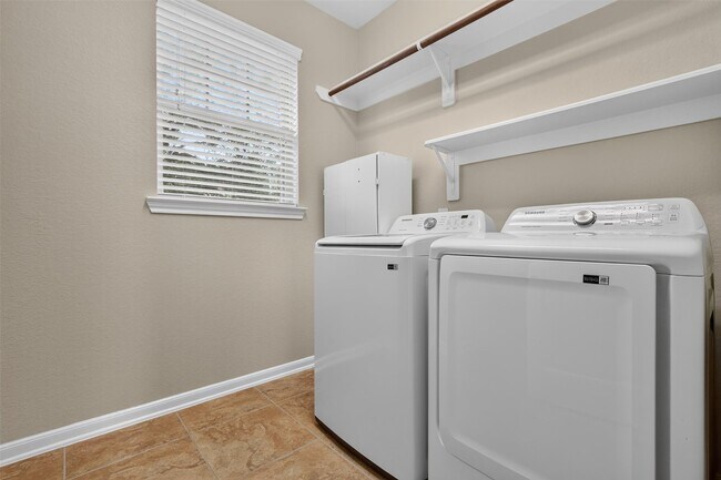 Foto del edificio - 11306 Misty Willow Ln