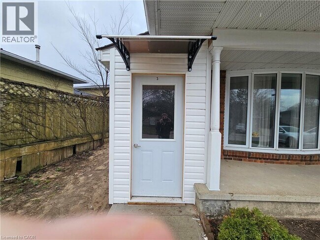 Photo du bâtiment - 102 Calmcrest Dr