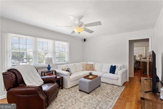 Building Photo - 860 Wayland Ct