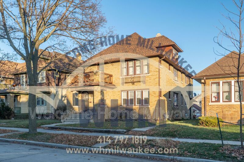 2846 N 52nd St Unit Lower, Milwaukee, WI 53210 Condo for Rent in