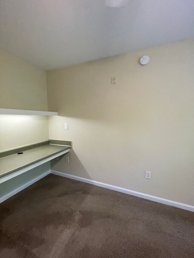 Foto del edificio - 3700 Spruce Ridge Way