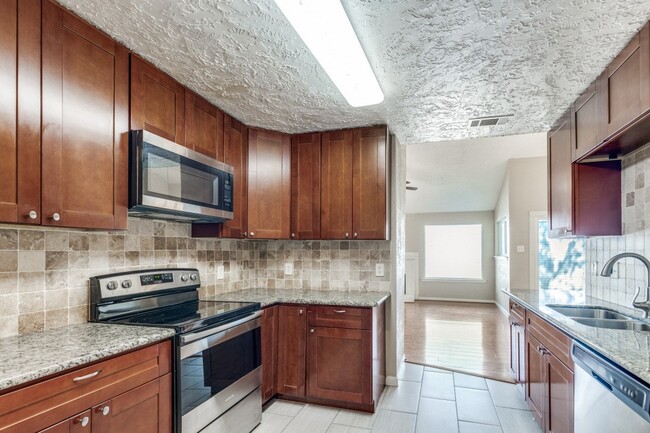 Building Photo - 7614 Lemma Dr