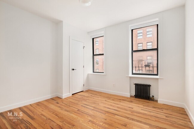 Building Photo - 112 Eighth Avenue