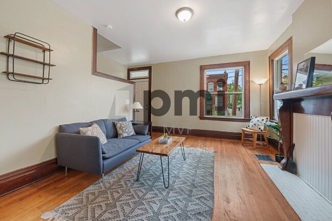 Foto del edificio - 265 E Northwood Ave