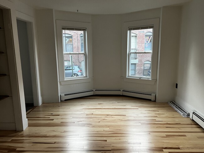 Building Photo - 23 Fayette St