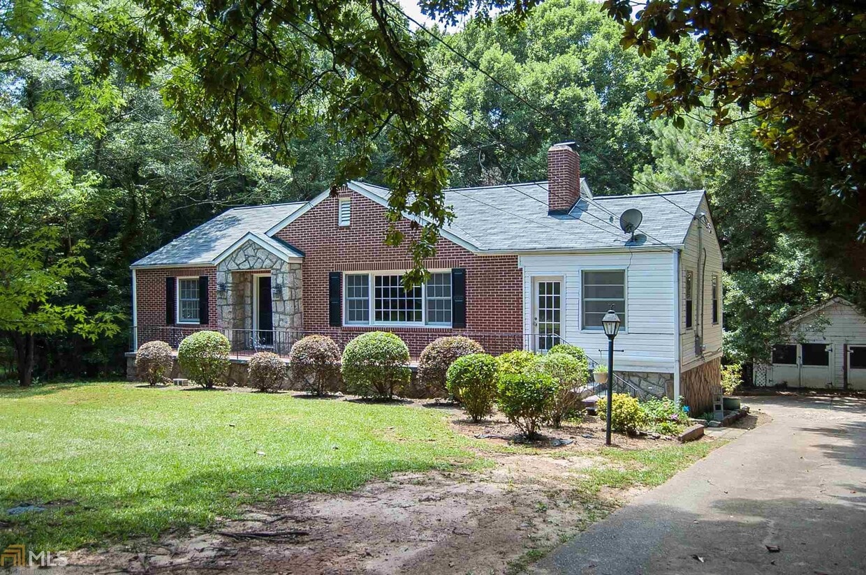 Primary Photo - 2532 Old Norcross Rd