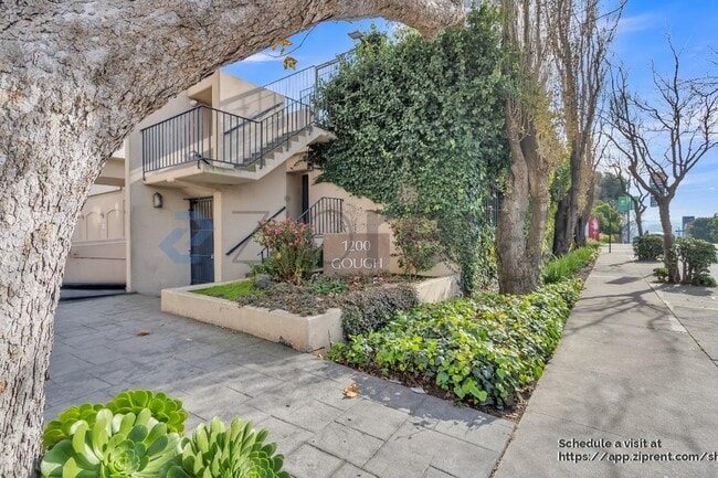 Building Photo - 1200 Gough St