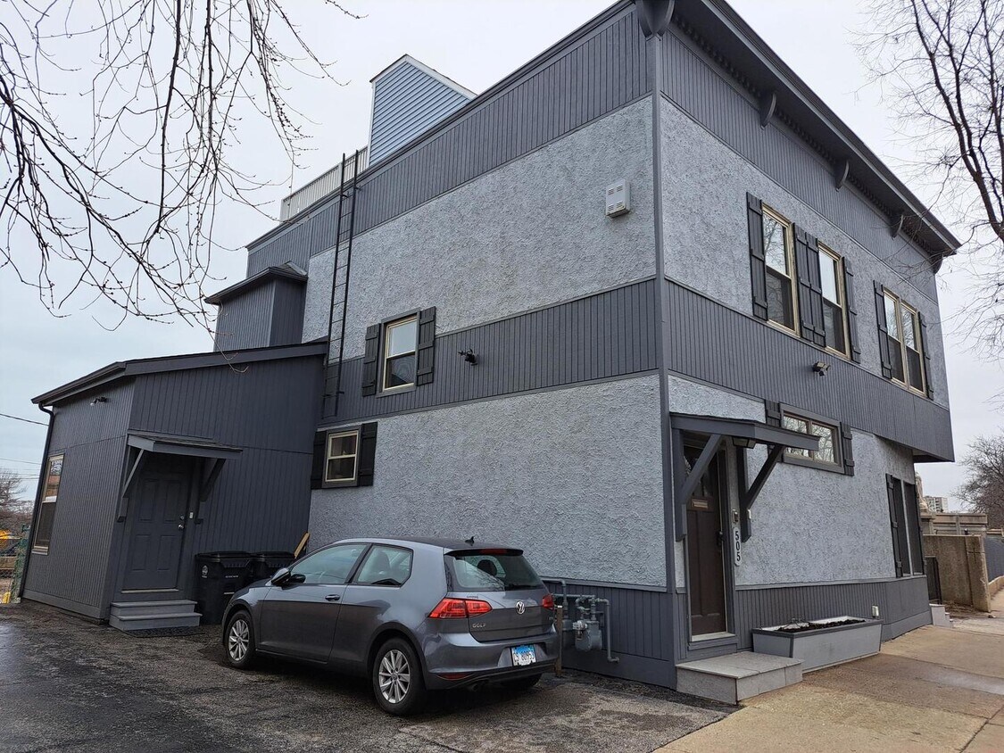 Foto principal - 505 Chicago Ave