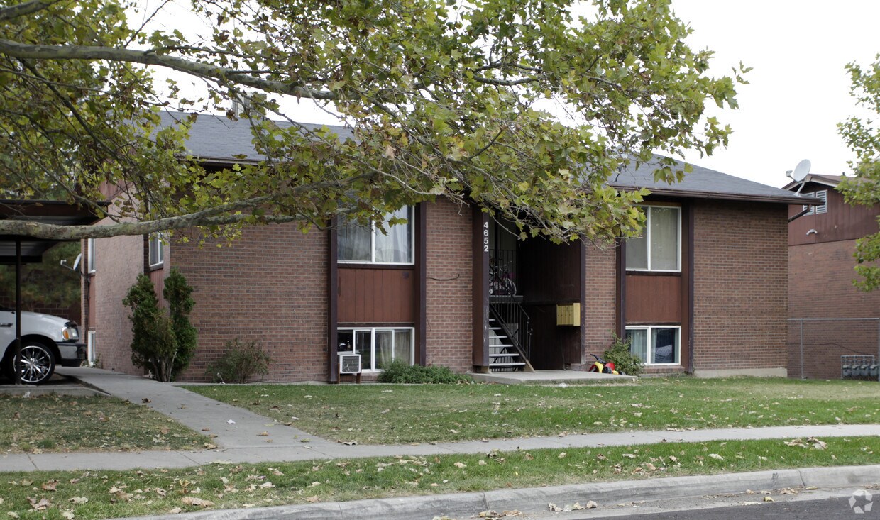 Building Photo - 4742 Arlington Park Dr