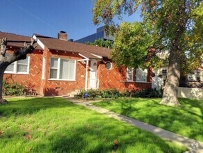Building Photo - 4715 Buffalo Ave