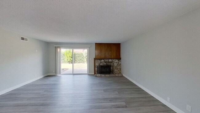 Building Photo - Beautiful Remodeled Four Bedroom Home in G...
