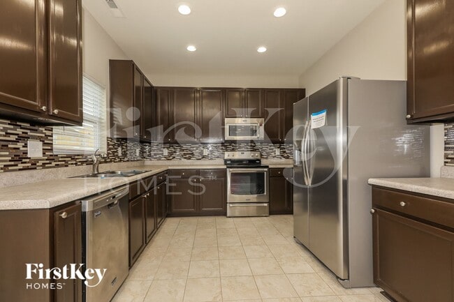 Building Photo - 1022 Yellow Bee Rd