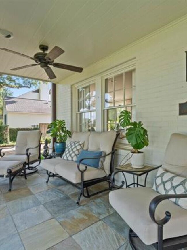 Foto del edificio - East Lakeshore Drive