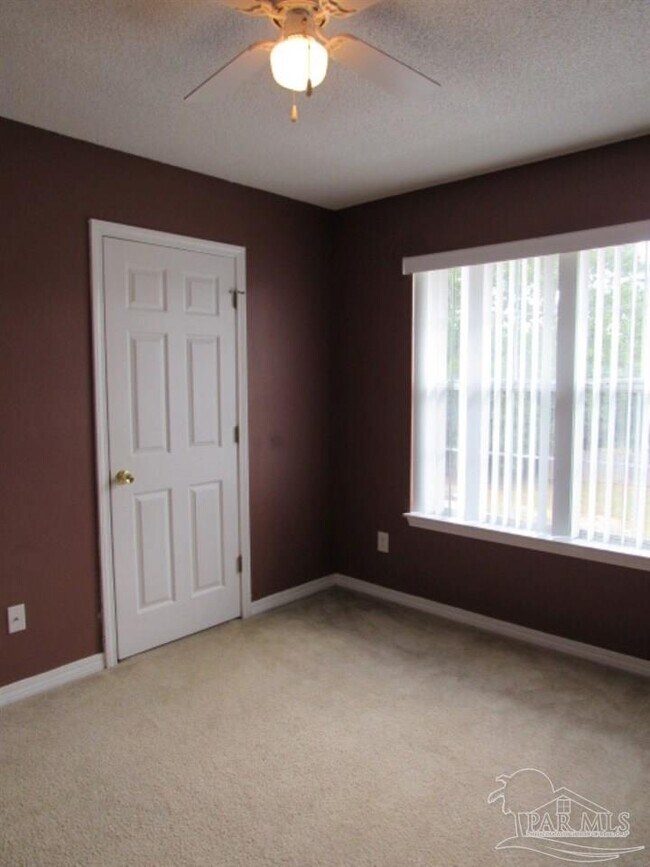 Building Photo - 3475 Two Sisters Way