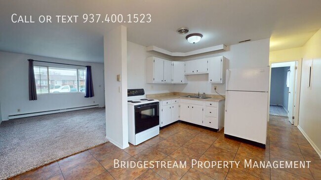 Foto del edificio - Updated 3 bedroom, 1.5 bath home with 1 ca...