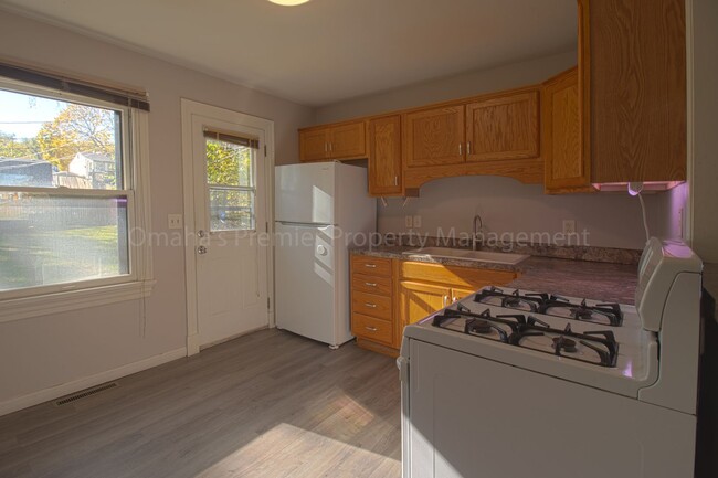 Foto del edificio - 2 Bed Omaha Home Half Off Deposit!