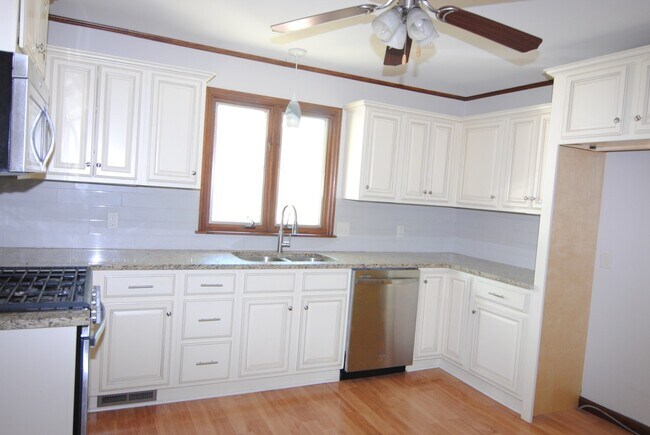 Foto del edificio - Spacious Rental in Sherwood