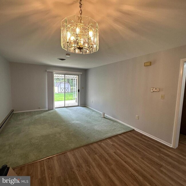Building Photo - 1186 Westgate Dr