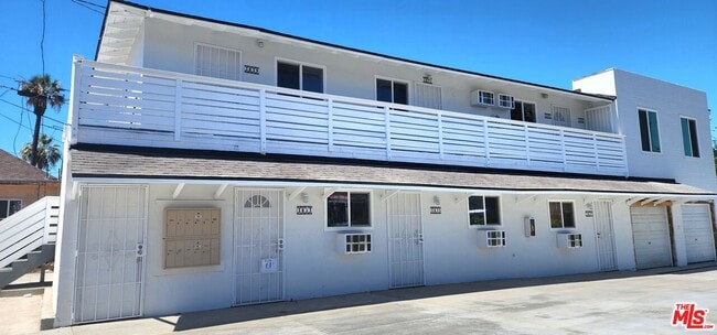 Building Photo - 3837 Sedgwick Ave