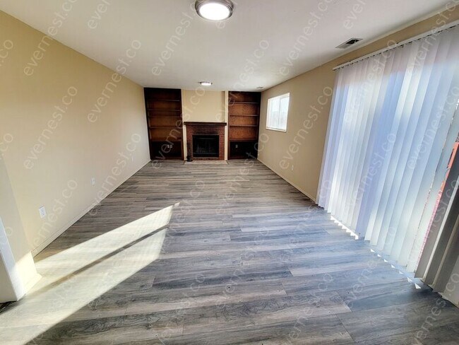 Building Photo - 6110 Tuckerman Ln