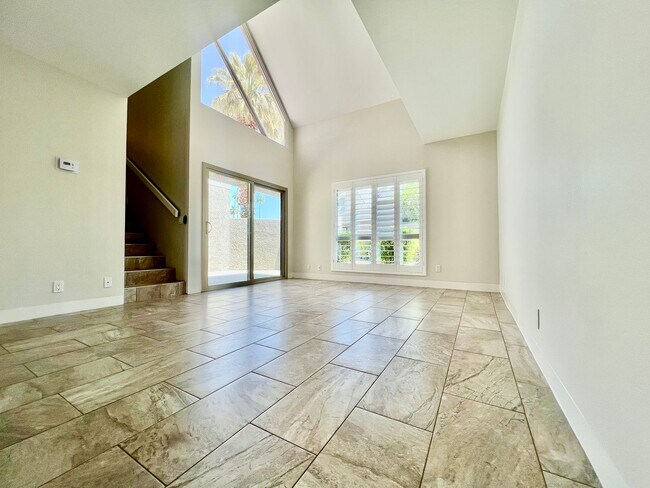 Foto del edificio - AVAILABLE NOW! 2 Bedroom / 2 Bathroom Cond...