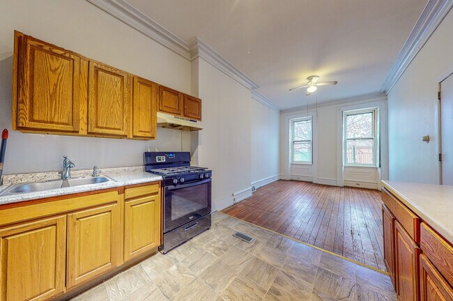 Foto del edificio - 1302 E Columbia Ave
