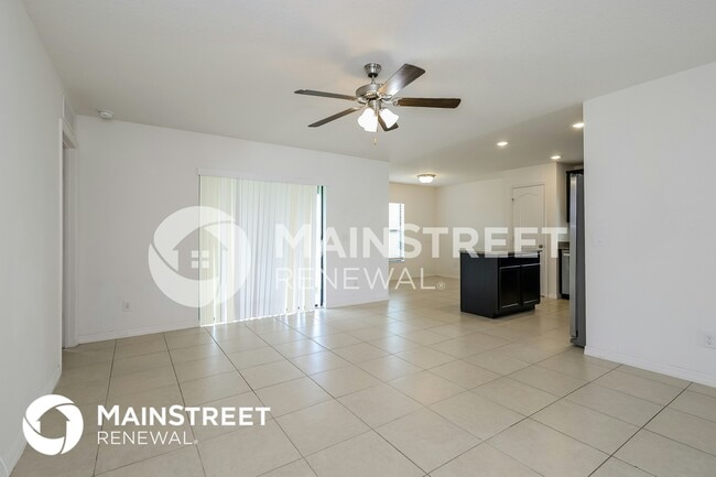 Foto del edificio - 1499 Swan Lake Cir