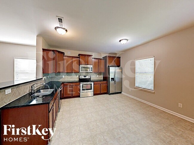 Building Photo - 3917 Catawba Hills Dr
