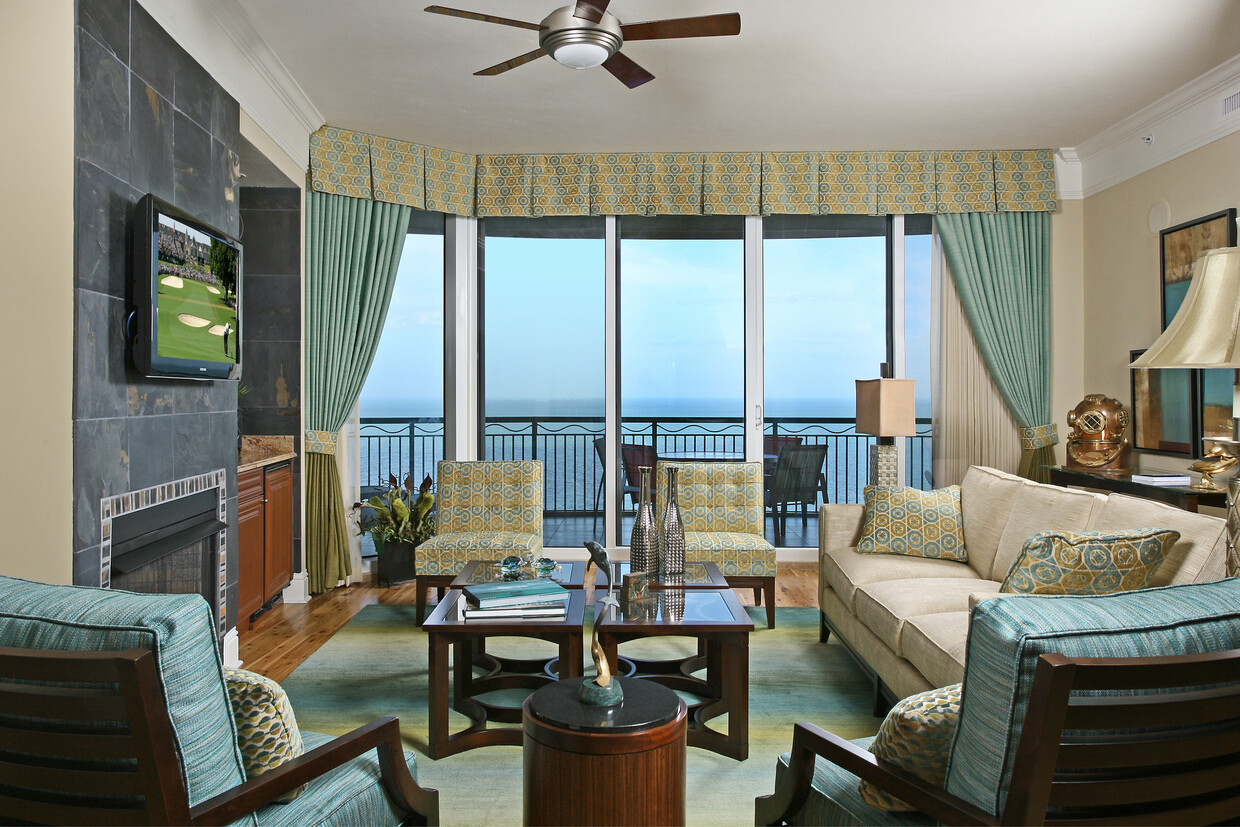 Foto principal - 940 Cape Marco Dr