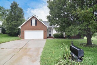 Building Photo - 1001 Galena Chase Dr