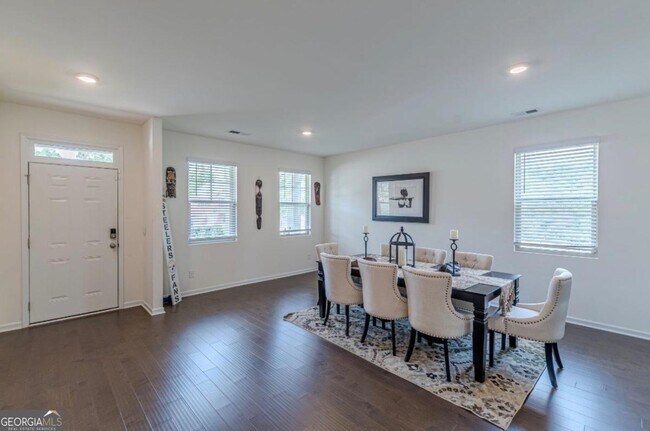 Foto del edificio - 367 Noblewood Dr