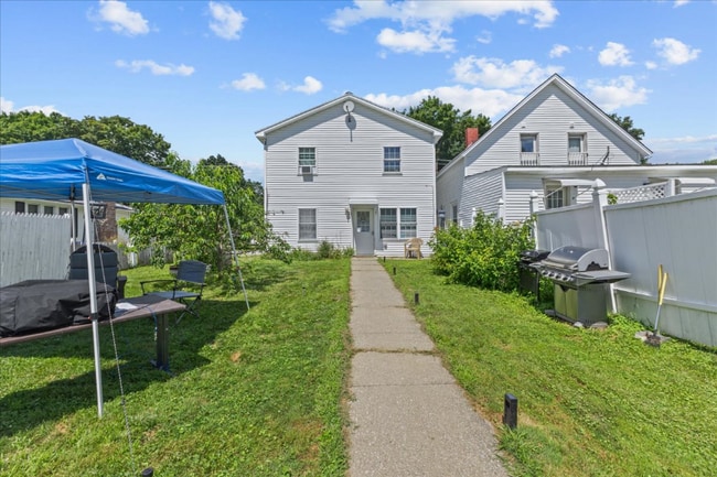 Building Photo - 68 Nason St