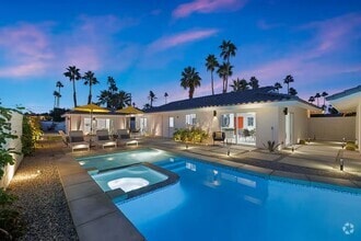 Building Photo - 945 N Buttonwillow Cir