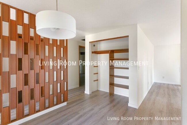 Foto del edificio - 9809 SW 49th Ave