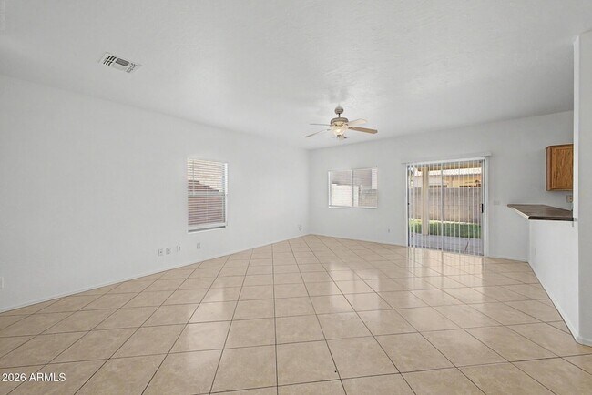 Foto del edificio - 7027 W Lincoln St