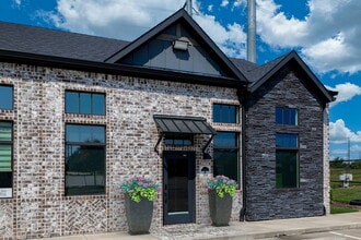 Building Photo - 2043 Mason Rd