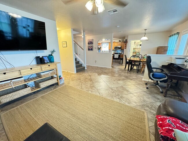 Foto del edificio - 5203 Causeway Ct