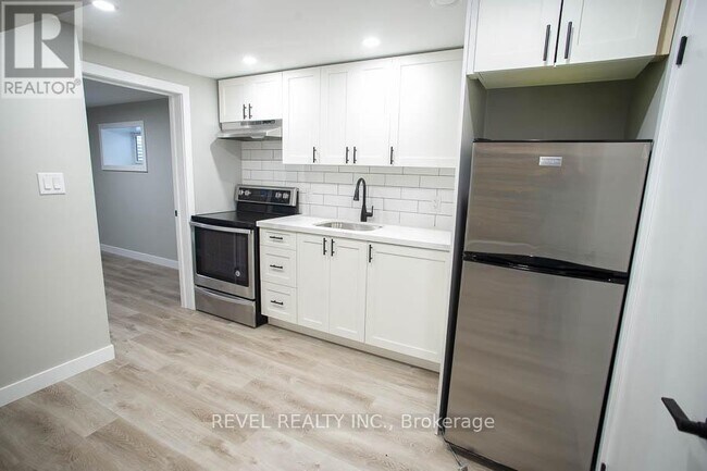 Building Photo - 44 Grey St