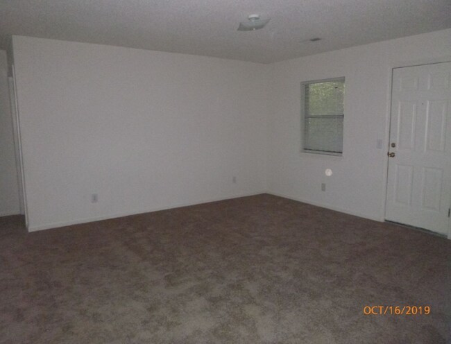 Foto del edificio - 2924 W Hills Dr