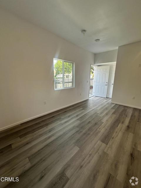 Building Photo - 1441 N Carmelita Ave