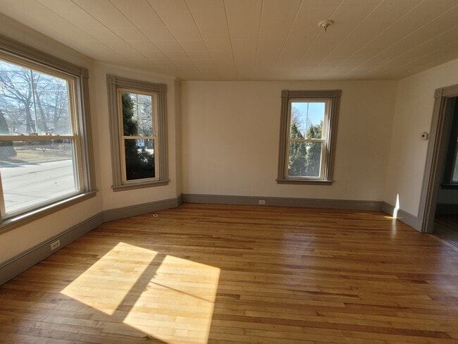 Building Photo - 355 Ohio St