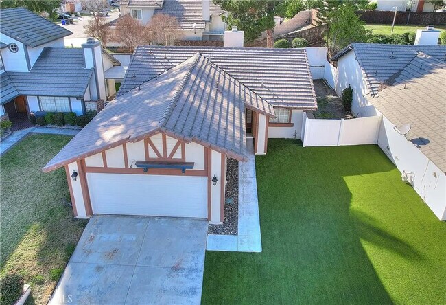 Foto del edificio - 6430 Mt Bend Pl