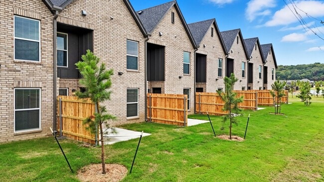 Interior Photo - Townhomes at Centennial Crossing