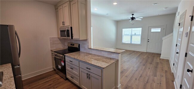 Building Photo - 10980 Danny Bryan Rd